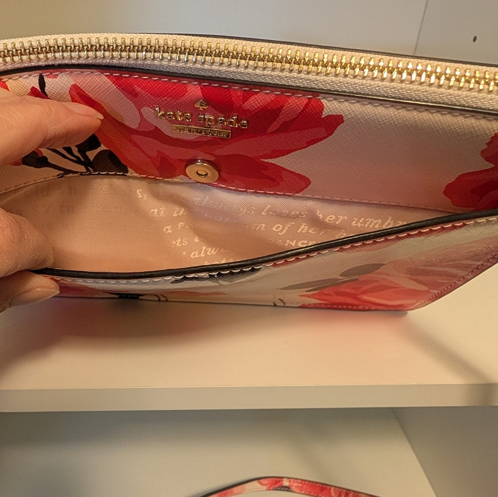 Kate Spade Cameron Street Roses Clarise Crossbody Purse Shoulder Bag MRP $198 - Picture 2 of 7